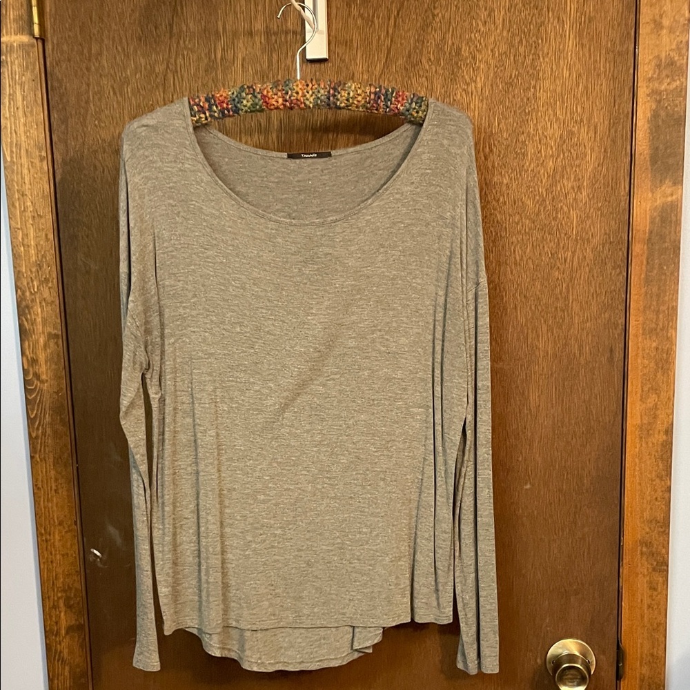 Tahari Long Sleeve Grey Heather Top